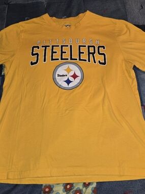 Pittsburgh Steelers NFL Graphic Tee Yellow G-III Sports Size Large Unisex